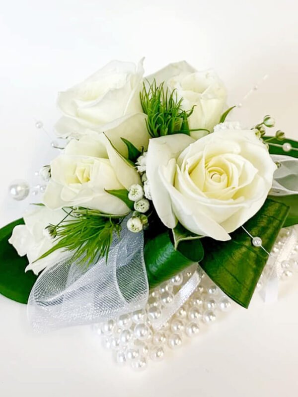 Rose wrist corsage