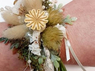 formal corsage1
